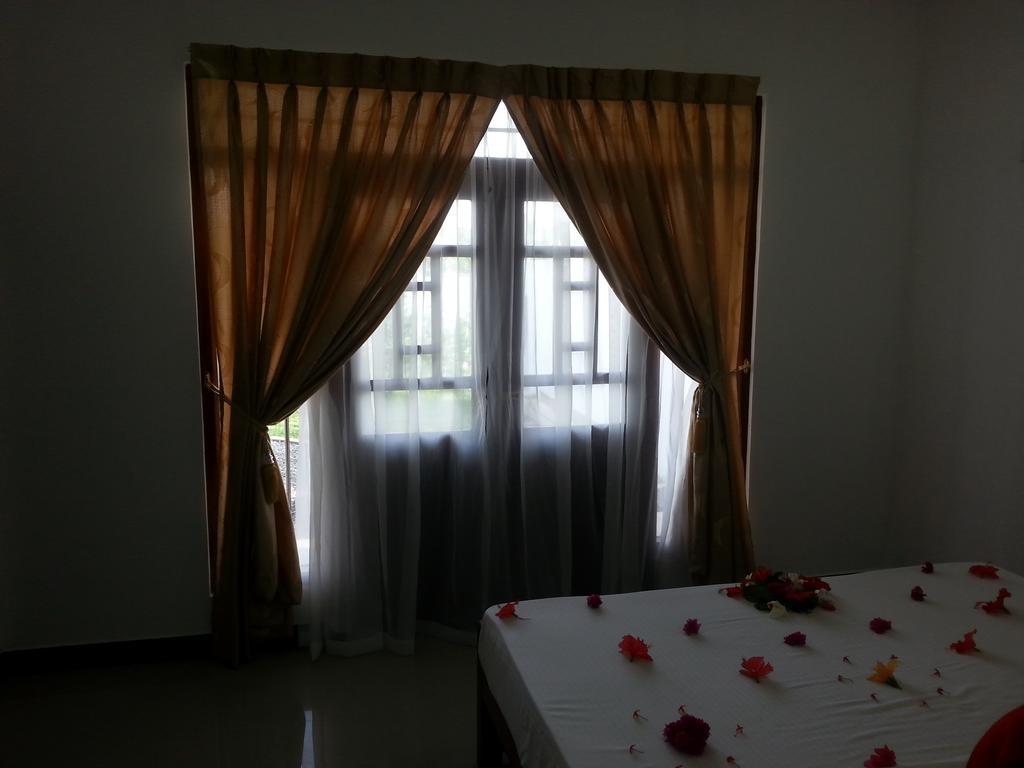 Villa River View Aluthgama Bagian luar foto