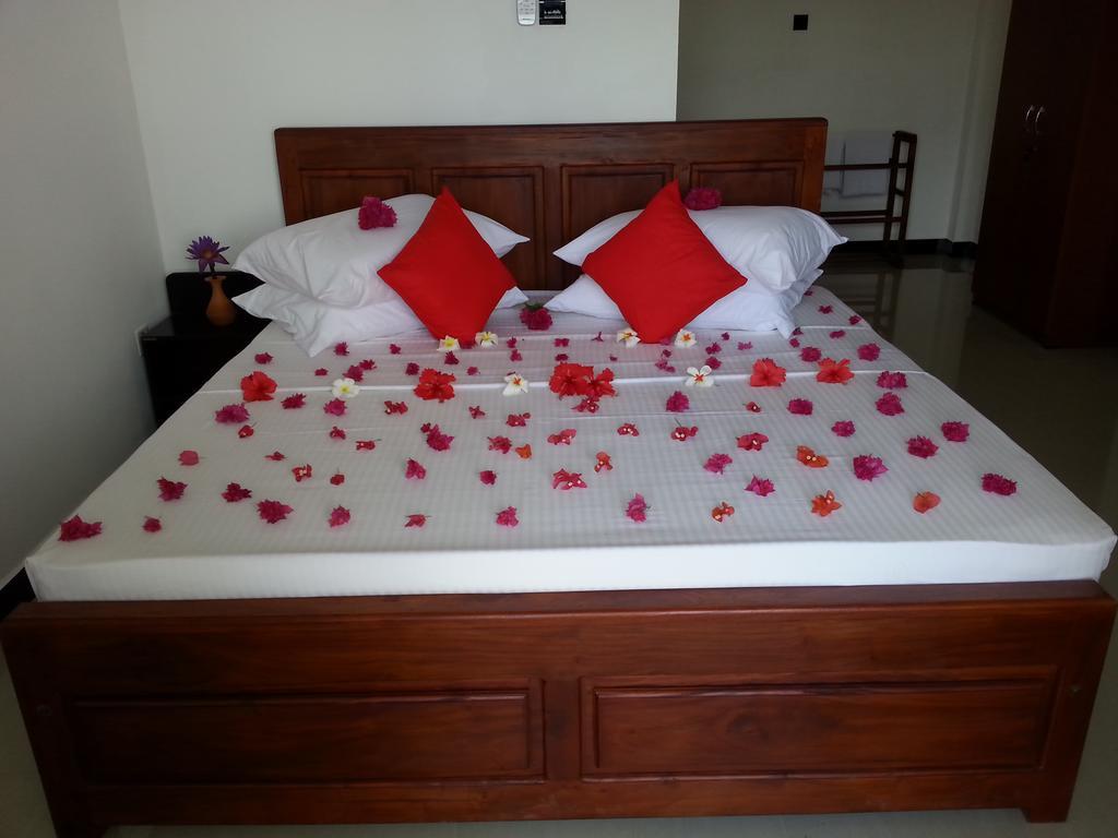 Villa River View Aluthgama Bagian luar foto