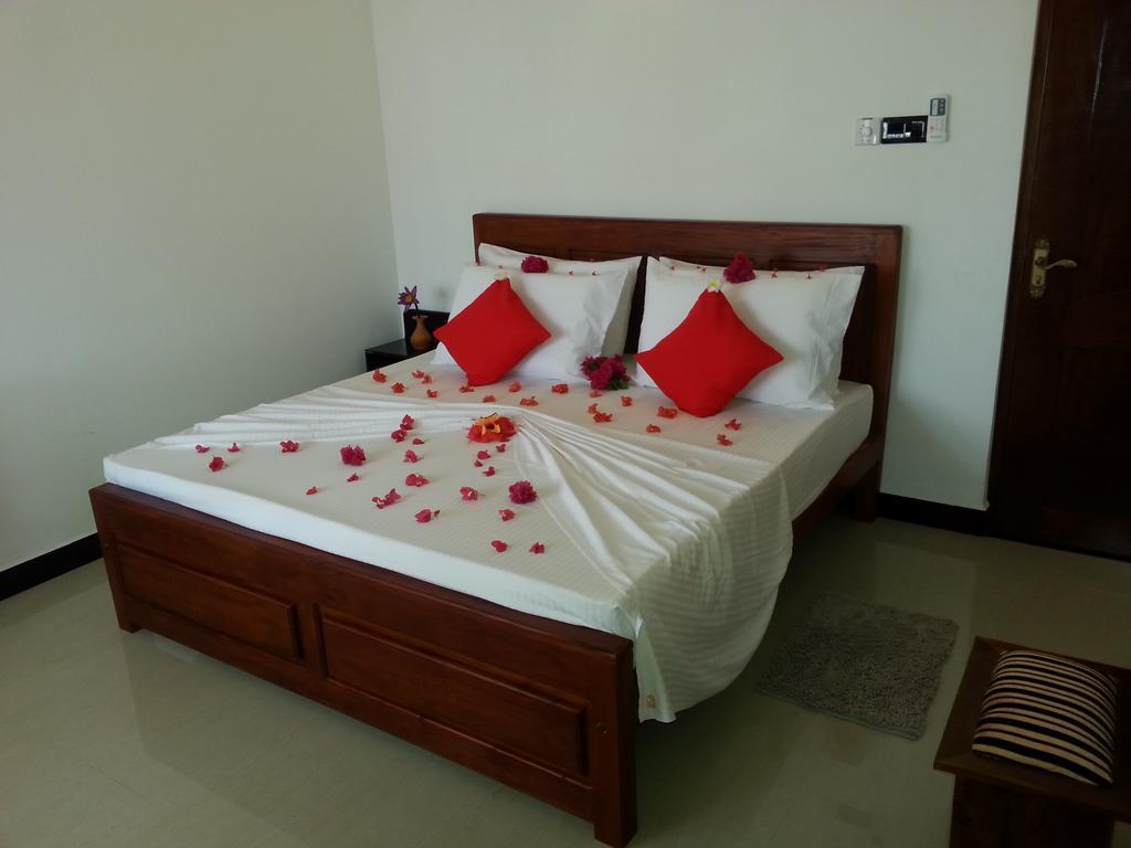 Villa River View Aluthgama Bagian luar foto